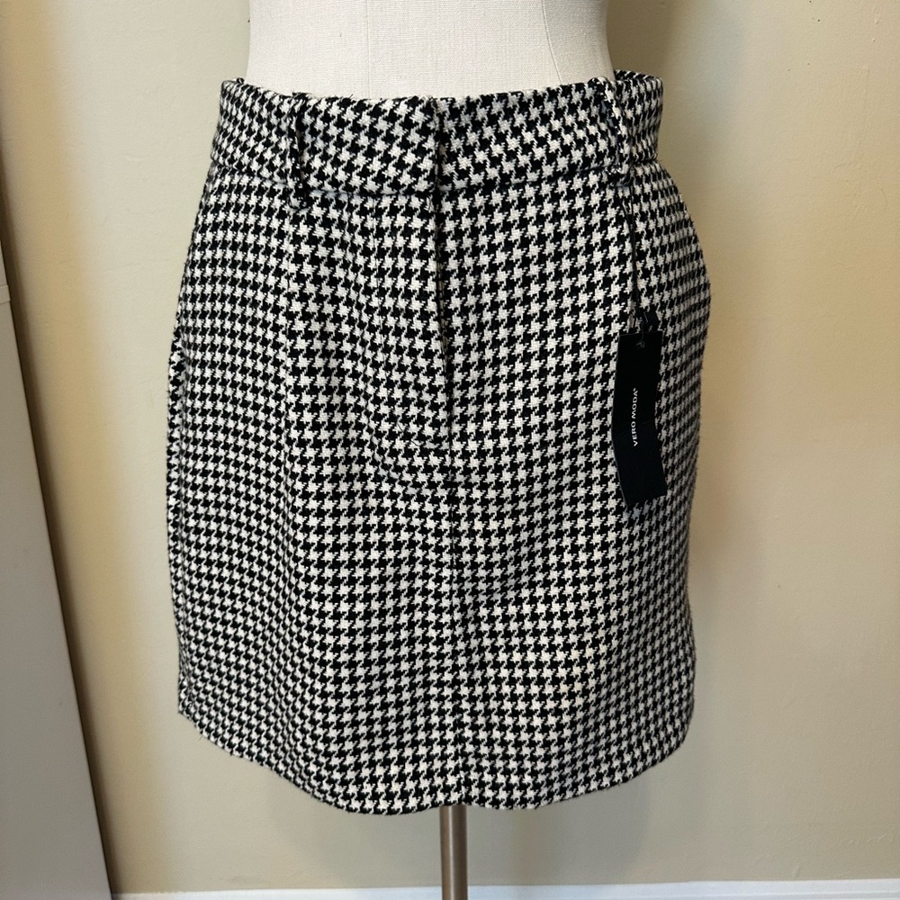 Black and White Houndstooth Pencil Skirt